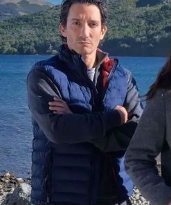 Shop Caught S01 Juan Minujín Blue Vest