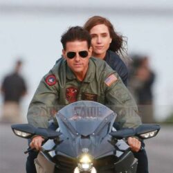 Top Gun Jacket - Tom Cruise Recreates Top Gun