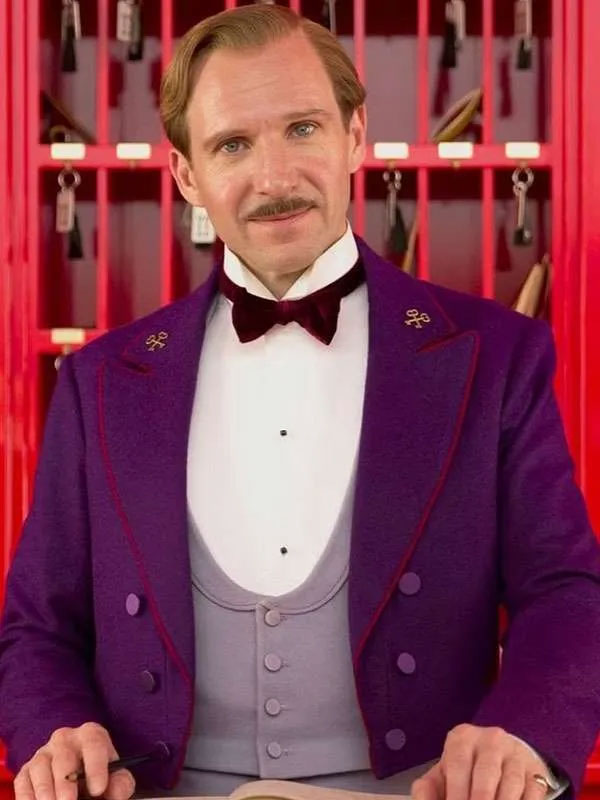Shop Ralph Fiennes Hotel Tailcoat