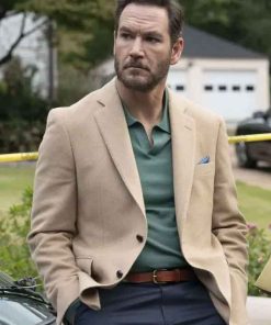 Shop Mark-Paul Gosselaar Will Trent Paul Campano Beige Blazer