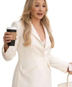 Running Point S02 Kate Hudson White Blazer