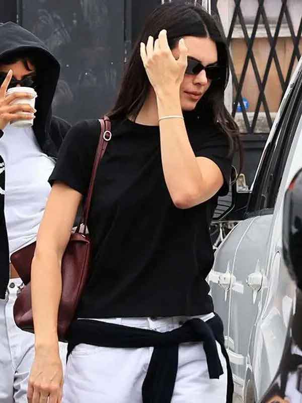 Shop Los Angeles 2026 Kendall Jenner Black T-Shirt