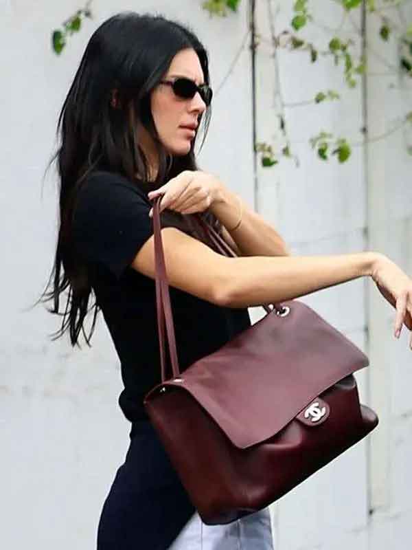 Shop LA Kendall Jenner Black T-shirt