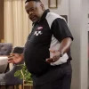 Shop TV-Series-The-Neighborhood-S05-Cedric-The-Entertainer-Shirt
